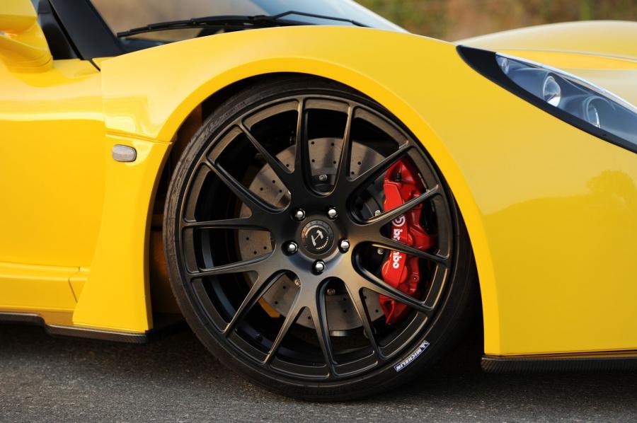 Детали экстерьера Hennessey Venom GT Yellow 2011 года  (фото 63 из 90)